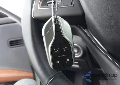 2021 Maserati Ghibli S Granlusso z USA, uszkodzony, nr VIN ZAM57YSL1M1362065